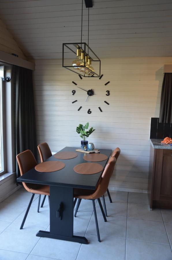 Vakantiehuis Gertrude มิดเดิลแกร์เกอ ภายนอก รูปภาพ